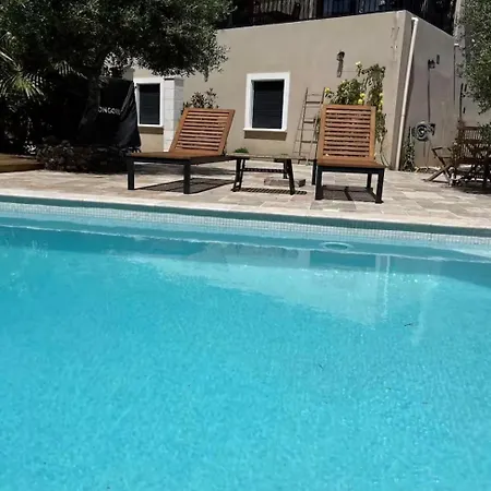 6 Personnes Avec Grande Piscine - 5 Min Des Plages * Fréjus